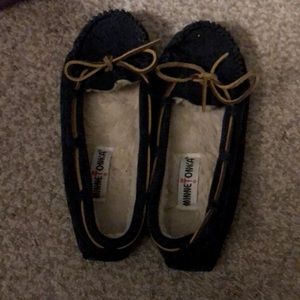 Dark navy Minnetonka slippers/moccasins size 9